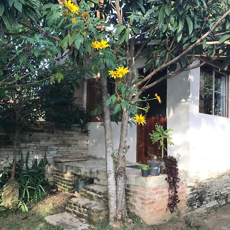 Villa Casa de temporada MONTANHA MÁGICA São Tomé das Letras Esterno foto